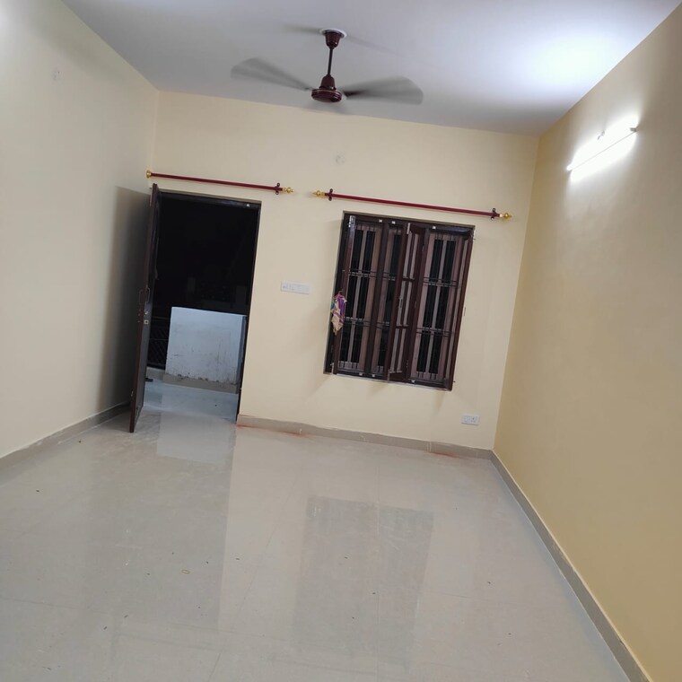 Room, gomti nagar 5 Bedroom 1280 Sq.Ft. Independent House In Gomti Nagar Lucknow 9156613