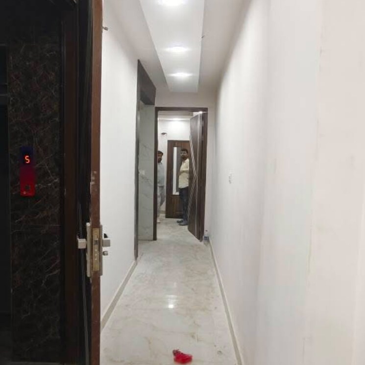 undefined, govindpuri 2.5 Bedroom 600 Sq.Ft. Builder Floor In Govindpuri Delhi 9156606
