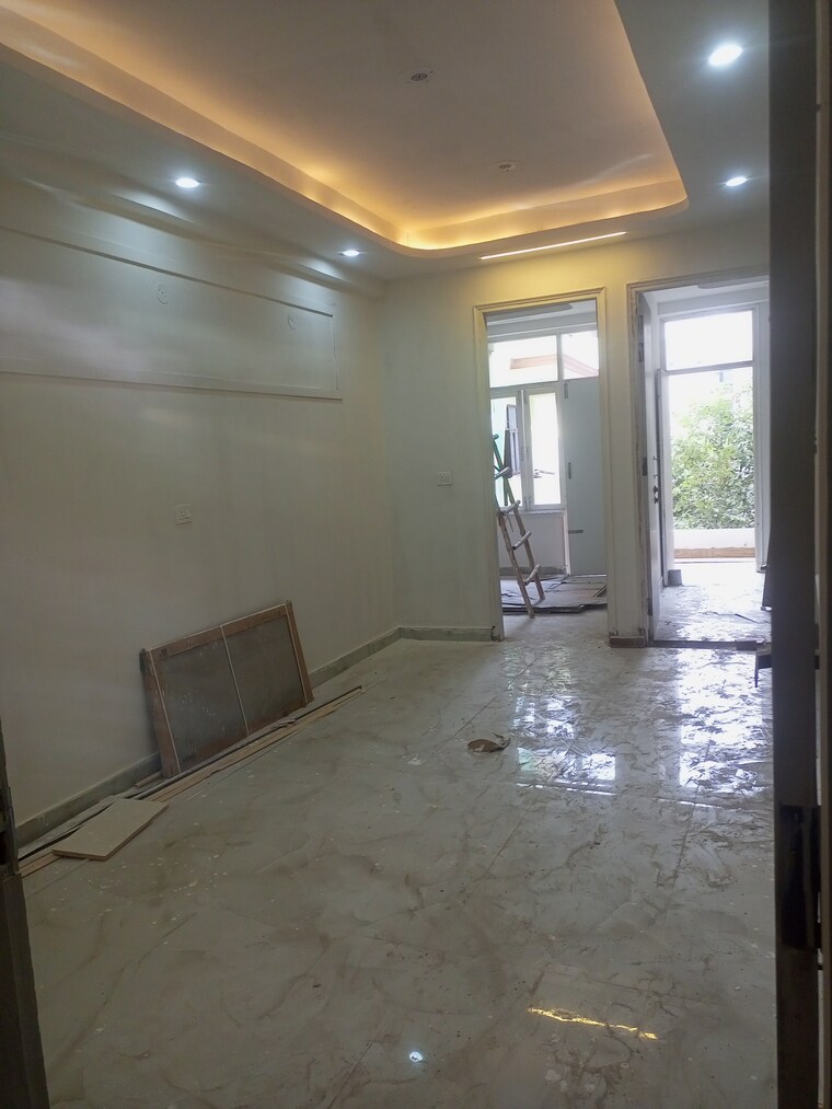 Room, sunshine-apartments-sector-73 2 Bedroom 1080 Sq.Ft. Builder Floor In Sector 73 Noida 9156704