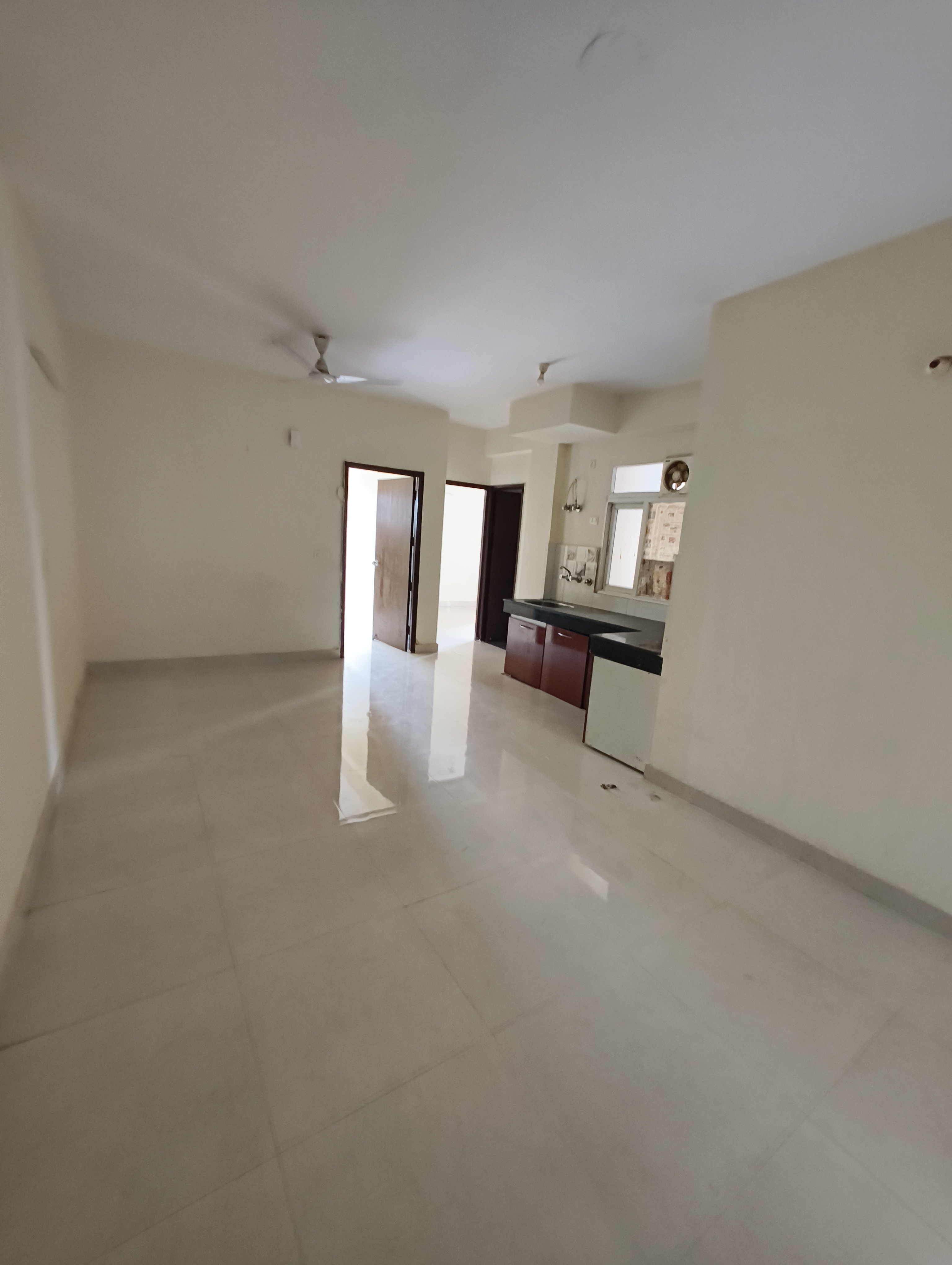 2 BHK Apartment For Sale in Signature Global The Roselia