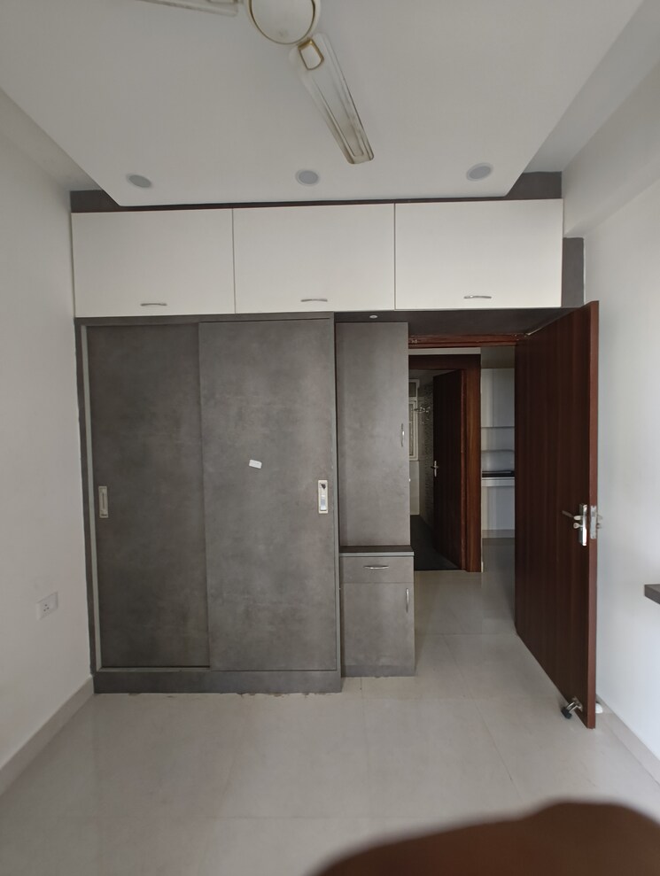 Room, signature-global-the-roselia 2 Bedroom 600 Sq.Ft. Apartment In Sector 95a Gurgaon 9156648