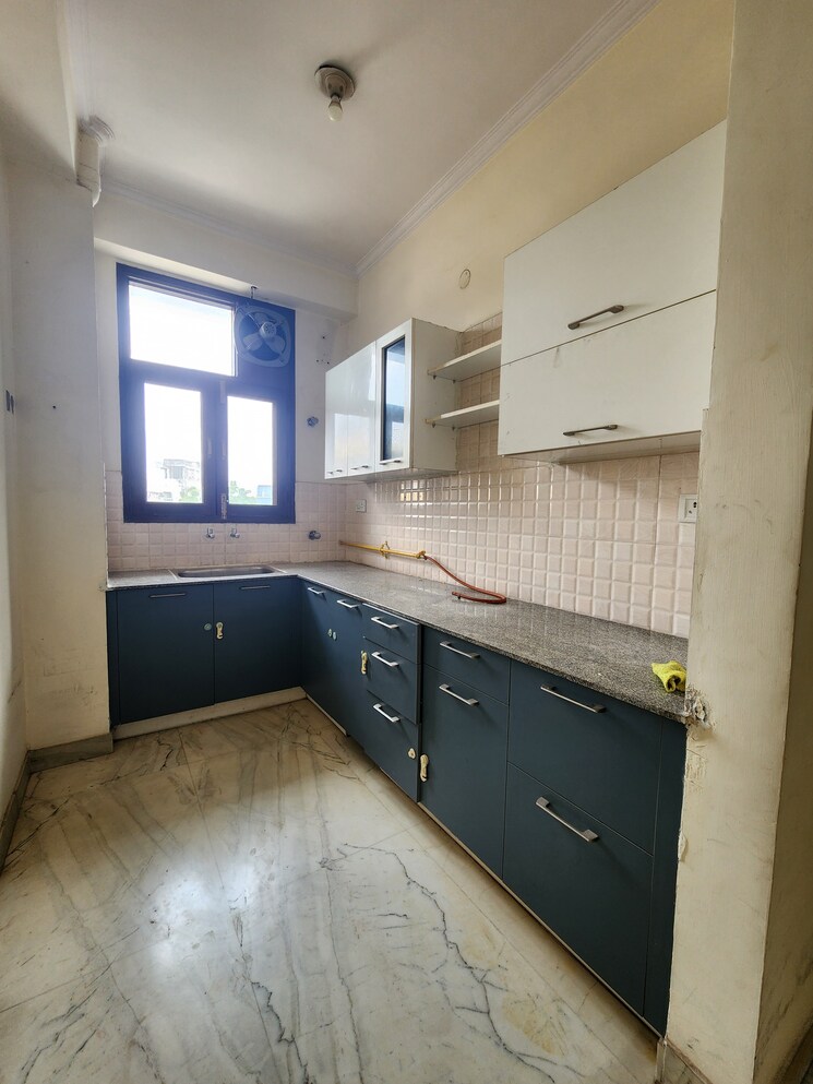 Kitchen, chattarpur 3 Bedroom 1300 Sq.Ft. Builder Floor In Chattarpur Delhi 9156667