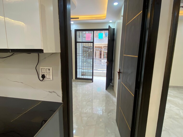 Other, subhash nagar 2.5 Bedroom 74 Sq.Yd. Apartment In Subhash Nagar Delhi 9156670