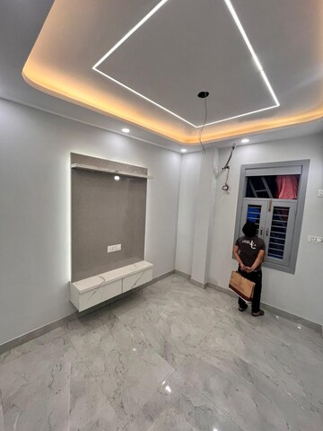 Room in 2 BHK Apartment at Sahridaya Apartments, Paschim Vihar – for Sale