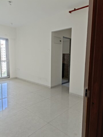 Room in 1 BHK Apartment at Naman Premier, Andheri East – for Rent
