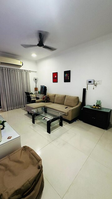 1 BHK Apartment For Rent in Crescent Landmark, Andheri East