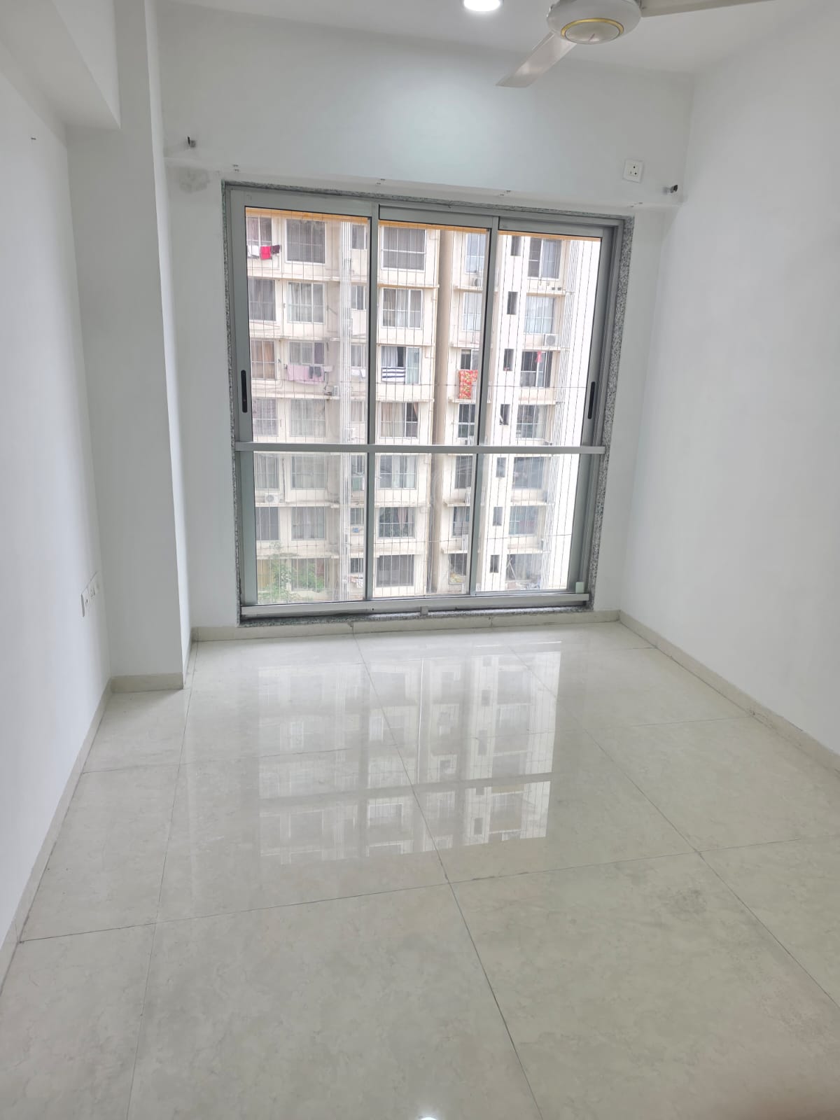 1 BHK Apartment For Rent in Sheth Vasant Oasis