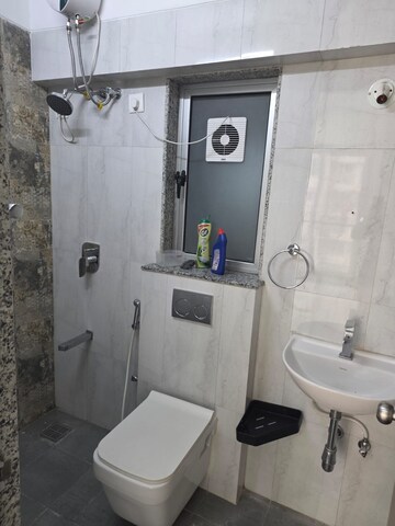 Bathroom in 1 BHK Apartment at Sheth Vasant Oasis, Andheri East – for Rent