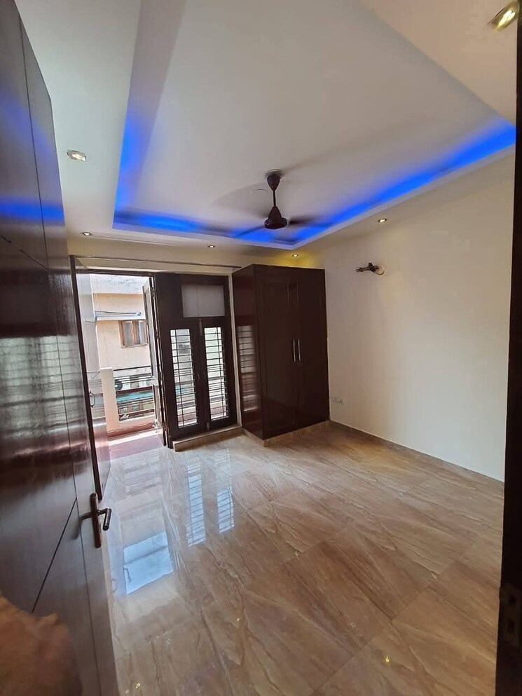 Room, neb sarai 2 Bedroom 950 Sq.Ft. Builder Floor In Neb Sarai Delhi 9156720