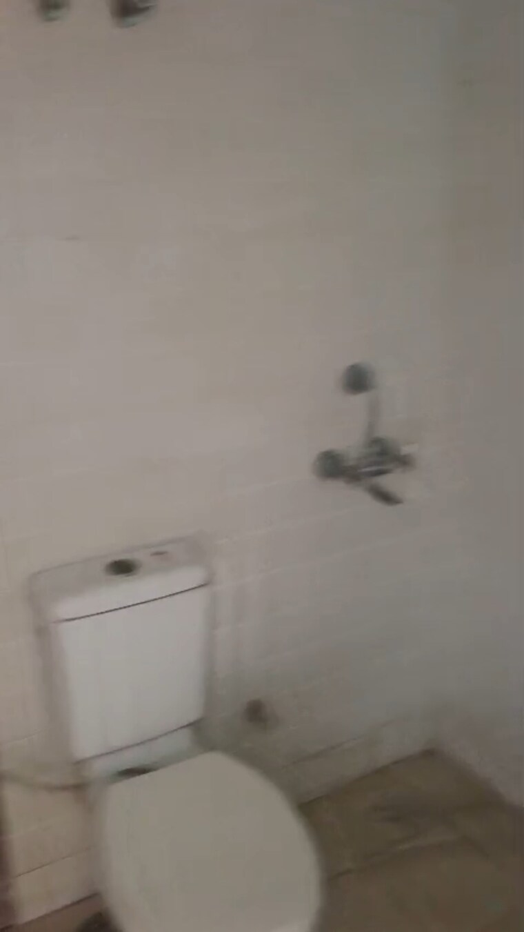 Bathroom, scc-heights 3 Bedroom 1350 Sq.Ft. Apartment In Raj Nagar Extension Ghaziabad 9156735