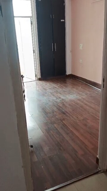 Room in 3 BHK Apartment at SCC Heights, Raj Nagar Extension – for Sale