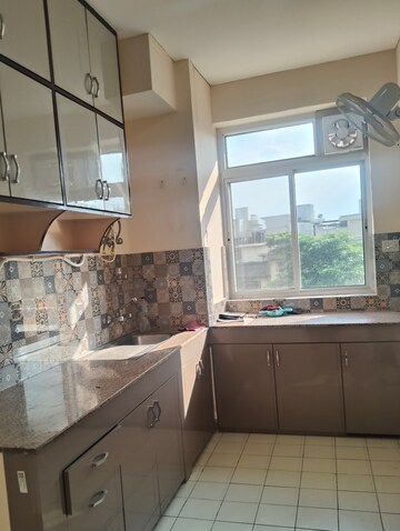 Kitchen in 3 BHK Apartment at DLF The Carlton Estate, Dlf Phase V – for Rent