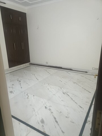 Room in 2 BHK Independent House at Rail Vihar Sector 30, Sector 30 – for Rent