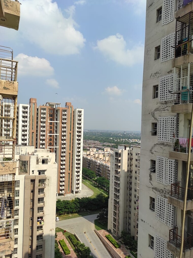 Exterior View, supertech-czar-suites 2 Bedroom 1070 Sq.Ft. Apartment In Omicron I Greater Noida Greater Noida 9156756
