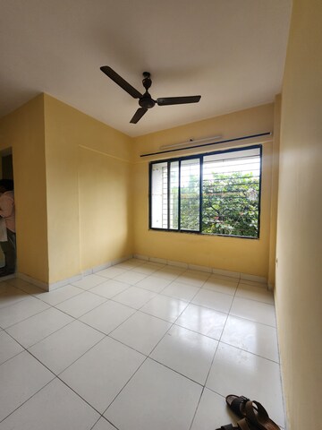 1 BHK Apartment For Rent in Kopar Khairane