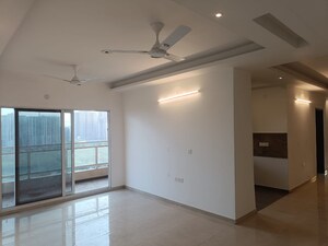 2 BHK Apartment For Sale in Elite Golf Green, Sector 79
