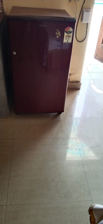 Room in 2 BHK Independent House at RWA Apartments Sector 52, Sector 52 – for Rent