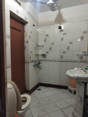 Bathroom in 2 BHK Independent House at RWA Apartments Sector 52, Sector 52 – for Rent