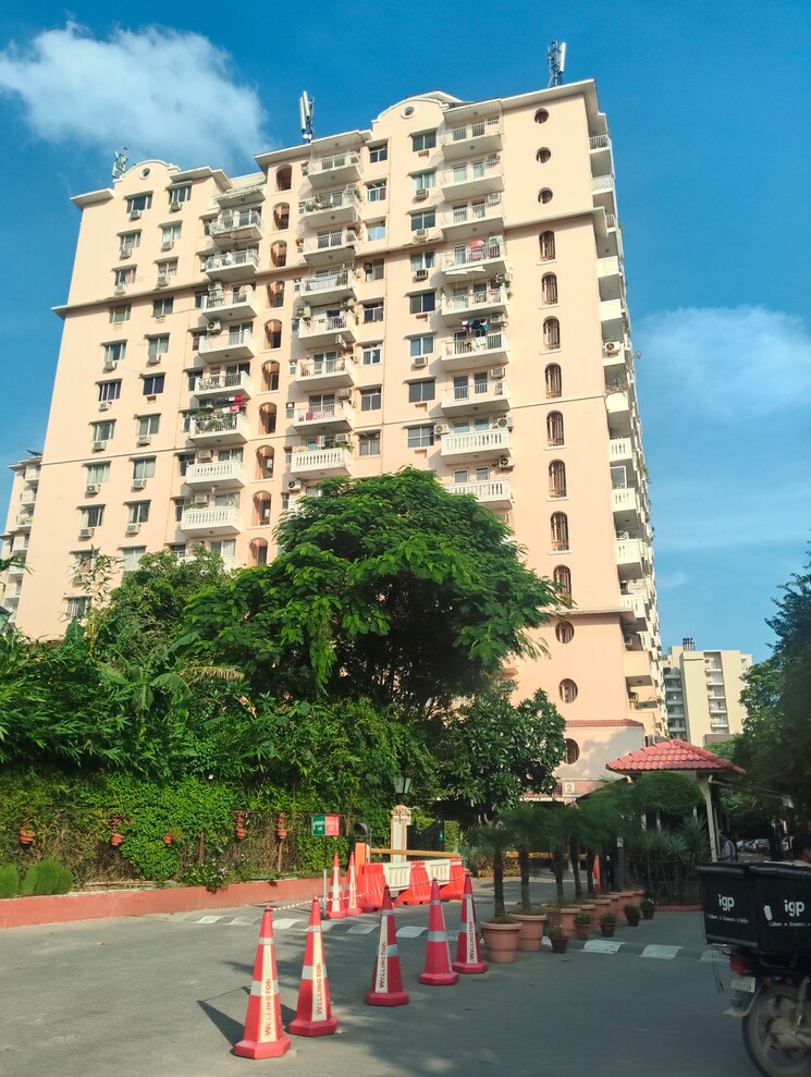 Exterior View, dlf-the-wellington-estate 3 Bedroom 1450 Sq.Ft. Apartment In Dlf Phase V Gurgaon 9156801