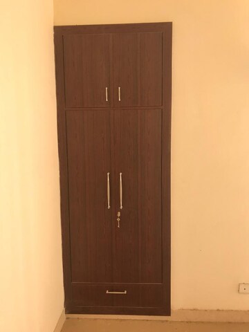 Furnished Amenities in 3 BHK Apartment at Supertech Czar Suites, Omicron I Greater Noida – for Sale