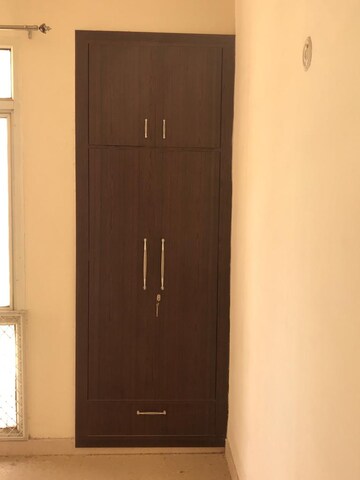 Furnished Amenities in 3 BHK Apartment at Supertech Czar Suites, Omicron I Greater Noida – for Sale