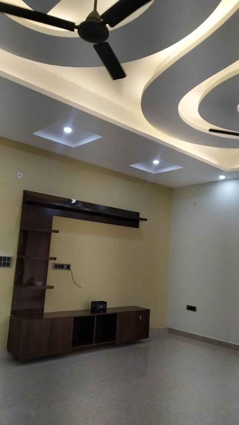 Kitchen, uppal-plumeria-garden-estate 3.5 Bedroom 1875 Sq.Ft. Apartment In Omicron Iii Greater Noida Greater Noida 9156830