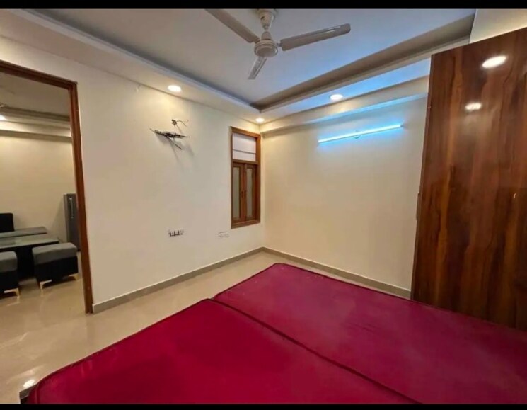 Room, freedom fighters enclave 2 Bedroom 950 Sq.Ft. Builder Floor In Freedom Fighters Enclave Delhi 9156831