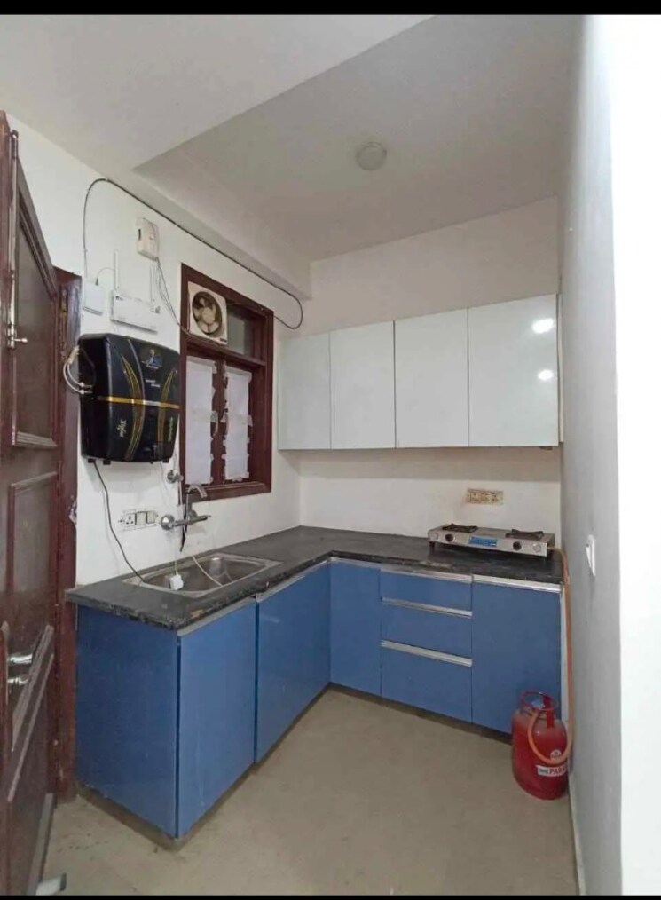 Kitchen, freedom fighters enclave 2 Bedroom 950 Sq.Ft. Builder Floor In Freedom Fighters Enclave Delhi 9156831