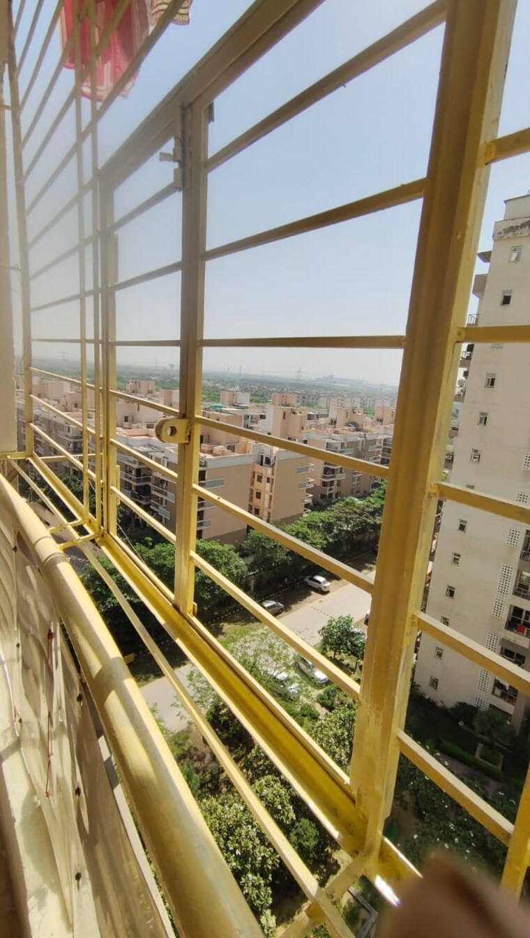 Balcony, supertech-czar-suites 3 Bedroom 1875 Sq.Ft. Apartment In Omicron I Greater Noida Greater Noida 9156840