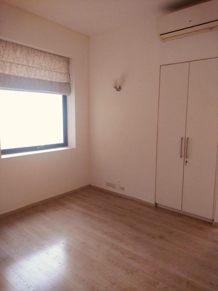 Room, ireo-skyon 4 Bedroom 2800 Sq.Ft. Apartment In Sector 60 Gurgaon 9156823