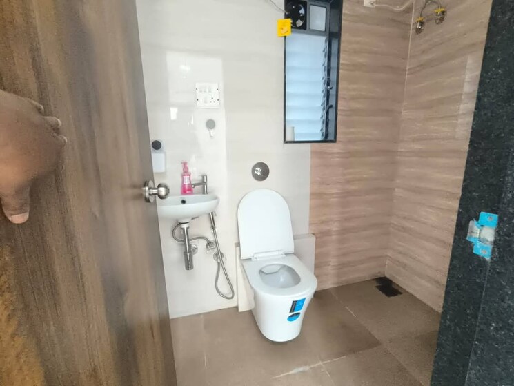 Bathroom, worli 2 Bedroom 660 Sq.Ft. Apartment In Worli Mumbai 9156843