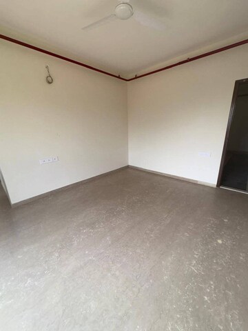 Room in 2 BHK Apartment at Worli – for Rent
