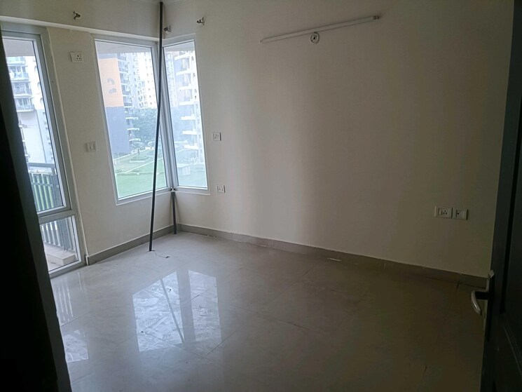 Room, sector 84 2.5 Bedroom 1150 Sq.Ft. Apartment In Sector 84 Gurgaon 9156857