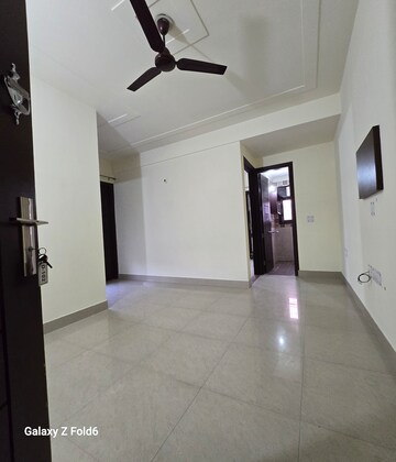 Room in 1 BHK Builder Floor at Palm Residency Chhatarpur, Chattarpur – for Rent