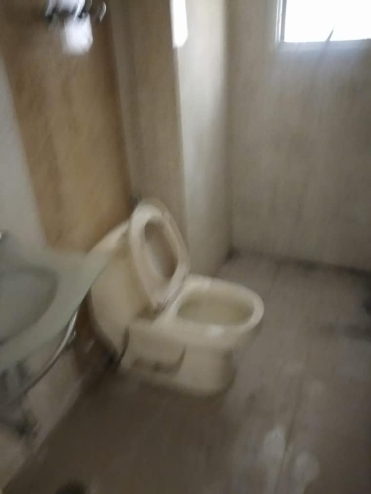 Bathroom, supertech-czar-suites 4 Bedroom 2490 Sq.Ft. Apartment In Omicron I Greater Noida Greater Noida 9156860