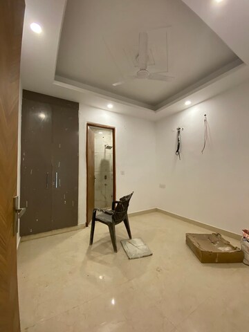 Room in 2 BHK Builder Floor at Chattarpur – for Rent