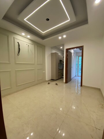Room in 2 BHK Builder Floor at Chattarpur – for Rent