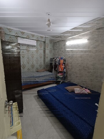 Room in 2 BHK Apartment at VVIP Addresses, Raj Nagar Extension – for Rent