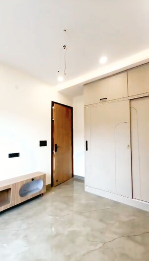 3.5 BHK Apartment For Sale in Subhash Nagar