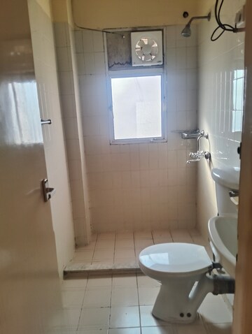 Bathroom in 3 BHK Apartment at DLF The Princeton Estate, Dlf Phase V – for Rent