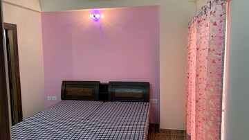 Bedroom in 2 BHK Apartment at Supertech Cape Town, Sector 74 – for Rent