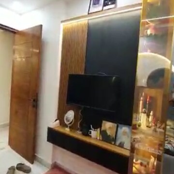 Furnished Amenities in 3.5 BHK Apartment at IThums 62, Sector 62 – for Rent