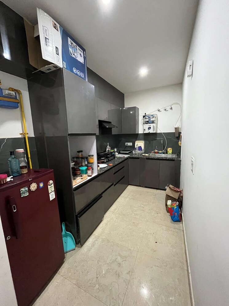 Kitchen, paryavaran complex 1 Bedroom 450 Sq.Ft. Builder Floor In Paryavaran Complex Delhi 9156915