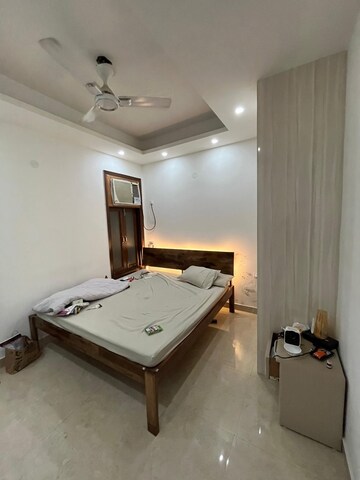 Bedroom in 1 BHK Builder Floor at Paryavaran Complex – for Rent