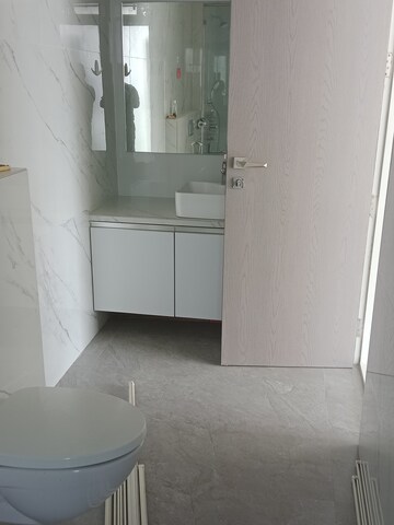 Attached Bathroom in 3 BHK Apartment at Mirchandani Triton, Santacruz West – for Sale