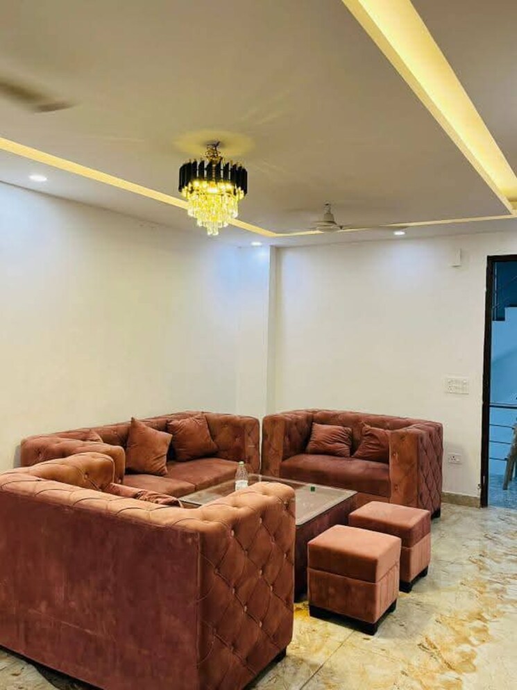 Living Room, paryavaran complex 3 Bedroom 1350 Sq.Ft. Builder Floor In Paryavaran Complex Delhi 9156942