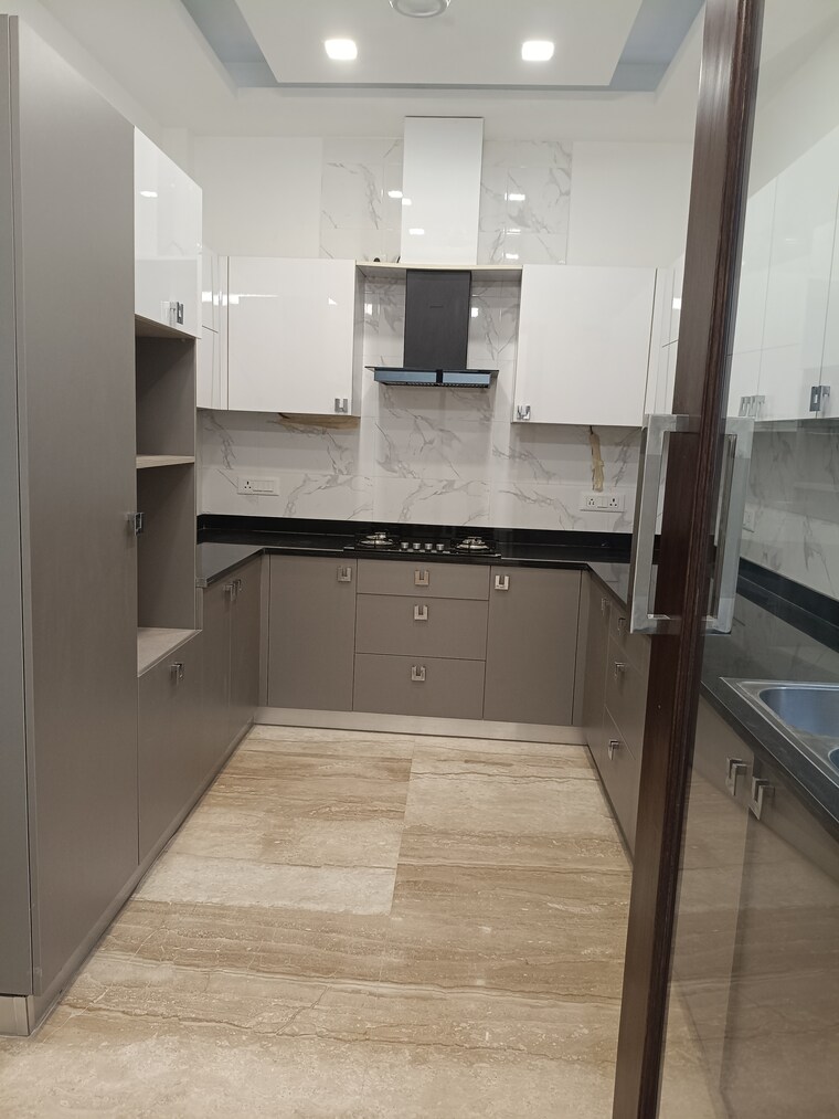 Kitchen, new friends colony 4 Bedroom 300 Sq.Yd. Builder Floor In New Friends Colony Delhi 9156975