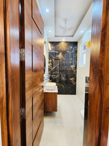 Furnished Amenities in 2 BHK Builder Floor at Freedom Fighters Enclave – for Rent
