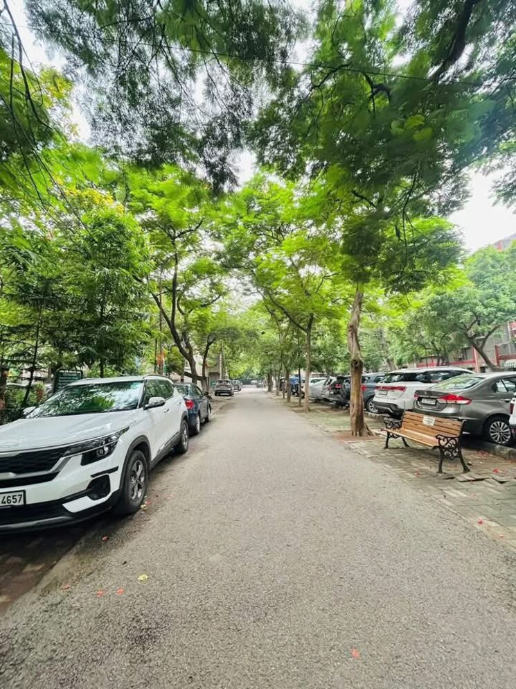 Exterior View, freedom fighters enclave 2 Bedroom 950 Sq.Ft. Builder Floor In Freedom Fighters Enclave Delhi 9156967