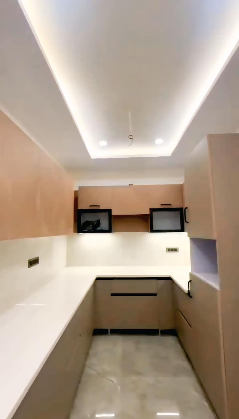 Kitchen, subhash nagar 2.5 Bedroom 700 Sq.Ft. Apartment In Subhash Nagar Delhi 9156954